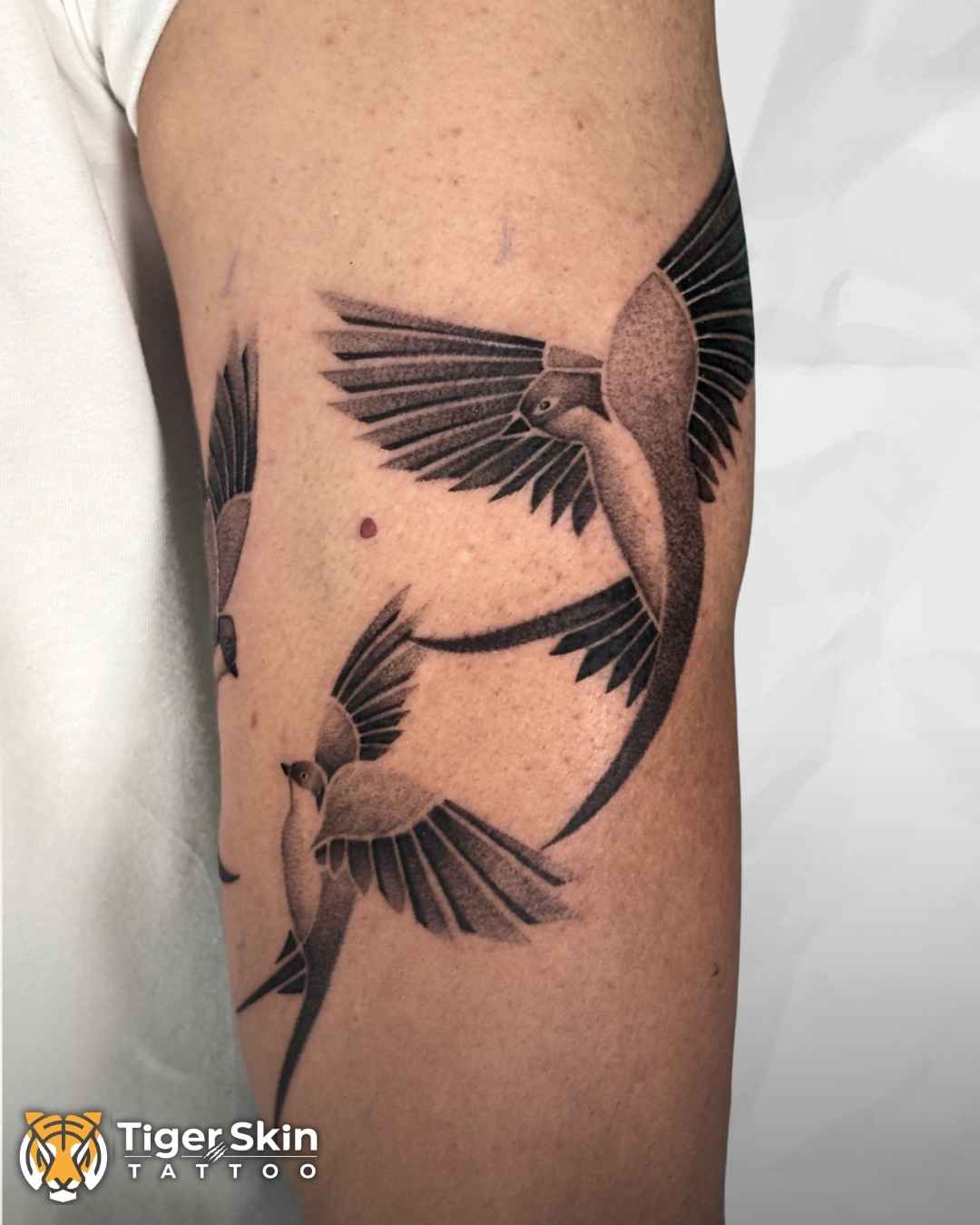 Black & Grey tattoo Thane by Tiger Skin